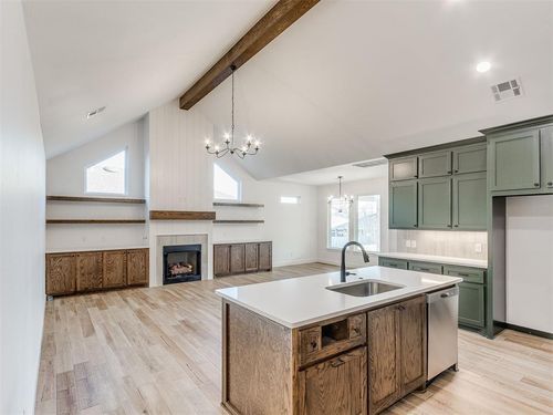 124 W 4th St, Arcadia, OK, 73007-9108 | Card Image