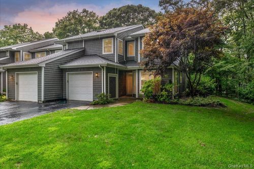 38 Larkspur Lane, Huntington, NY, 11725 | Card Image