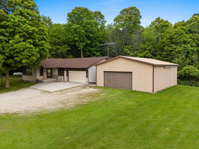 2929 Brunner Rd, House other with 3 bedrooms, 2 bathrooms and null parking in Manitowoc WI | Image 40