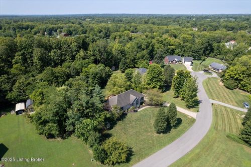 3104 Horseshoe Ct, Crestwood, KY, 40014-8471 | Card Image