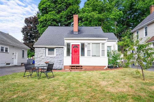 110 Castleford Rd, Greece, NY, 14616-4215 | Card Image
