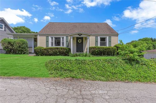 616 16th Ave, Beaver Falls, PA, 15010-4363 | Card Image