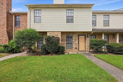 983 Sunmeadow Dr., Beaumont, TX, 77706 | Card Image