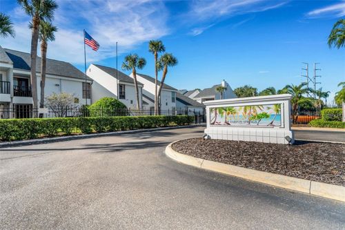 738 Haven Pl, TARPON SPRINGS, FL, 34689-4852 | Card Image