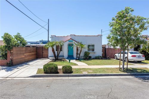 2625 Myrtle Ave, Signal Hill, CA, 90755-2720 | Card Image