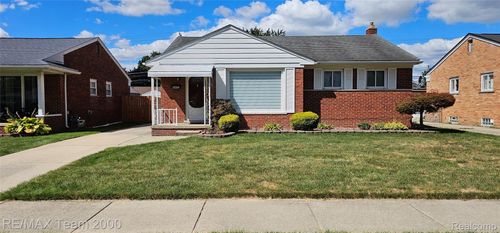 8487 Salem Ln, Dearborn Heights, MI, 48127-1314 | Card Image