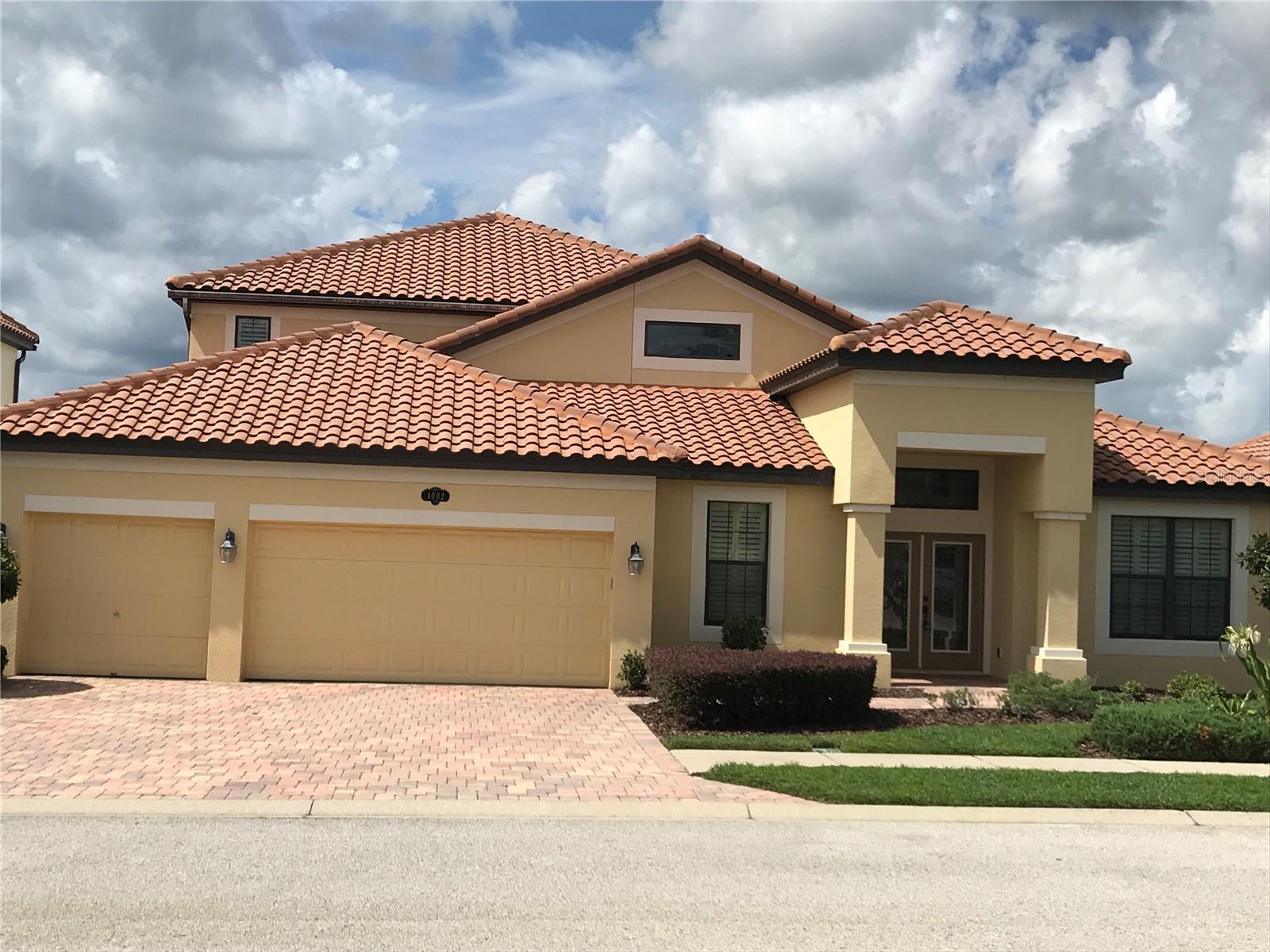 Sunset Lake Dr, Lakeland, FL 33810