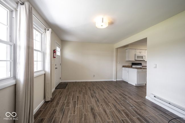 APT-6 - 140 Maple Park Dr, Condo with 2 bedrooms, 1 bathrooms and null parking in Westfield IN | Image 5