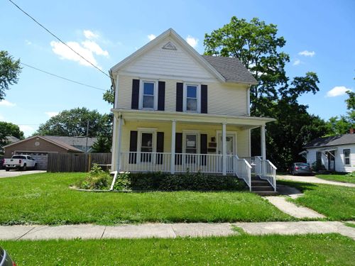 233 N Chatham St, Janesville, WI, 53548-3560 | Card Image