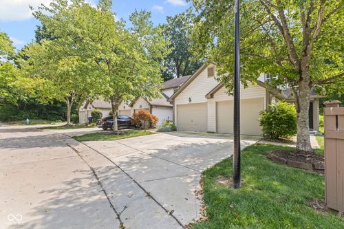 11531 Hidden Bay, Indianapolis, IN, 46236-8678 | Card Image