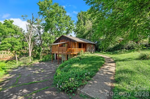 53 Wanoca Ave, Asheville, NC, 28803-1334 | Card Image