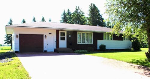 401 Oak St, Oklee, MN, 56742-4205 | Card Image