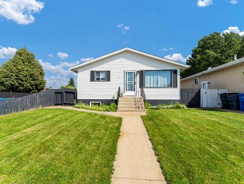 11 Rossmere Close Se, Medicine Hat, AB, T1B2J8 | Card Image