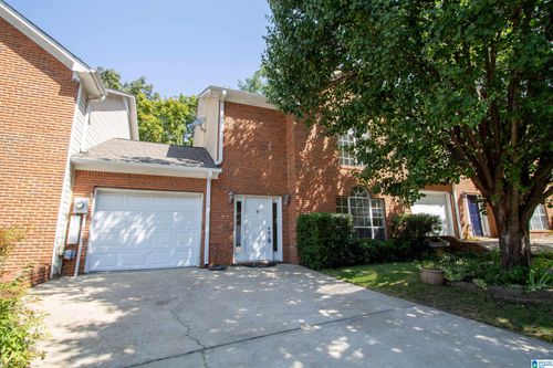107 Windsor Ridge Dr, PELHAM, AL, 35124-1257 | Card Image