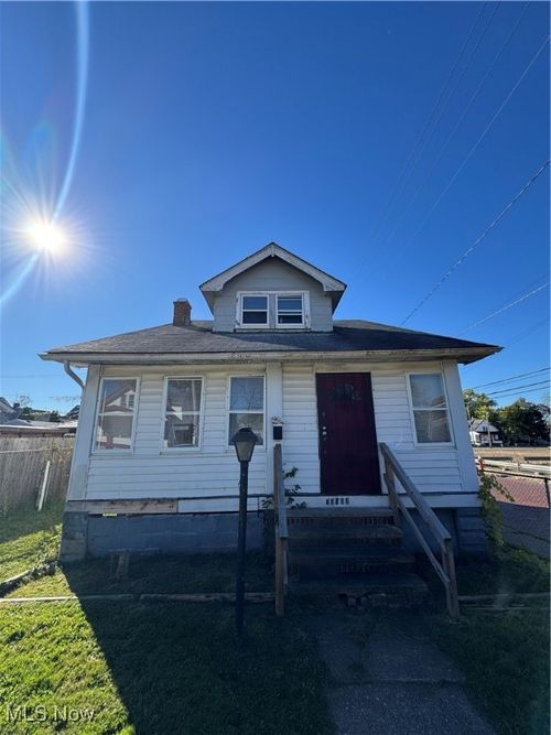 10902 Gay Ave, Cleveland, OH, 44105-2431 | Card Image