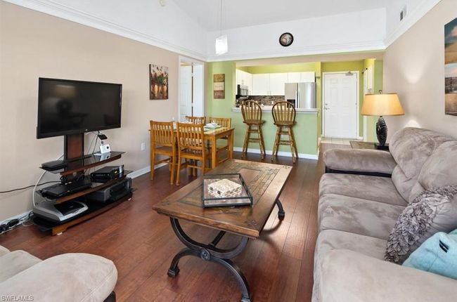 APT-331 - 8297 Key Royal Ln, Condo with 2 bedrooms, 2 bathrooms and null parking in NAPLES FL | Image 5