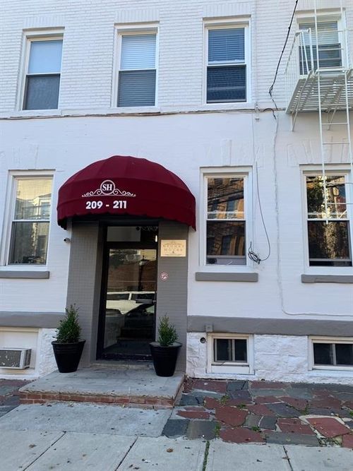 d4-209-211 48th St, Union City, NJ, 07087-7728 | Card Image