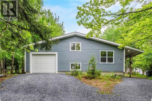 64 Iona Ave, Rothesay, NB, E2E3J7 | Card Image