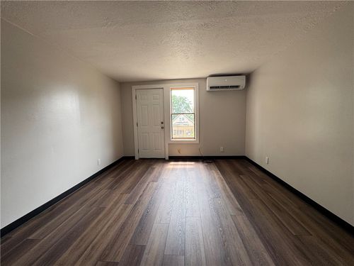 3-159 Portersville Rd, Ellwood City, PA, 16117 | Card Image