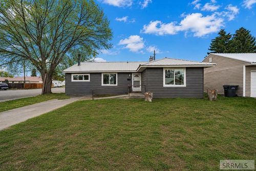 201 Alpine Dr, Idaho Falls, ID, 83402-2247 | Card Image