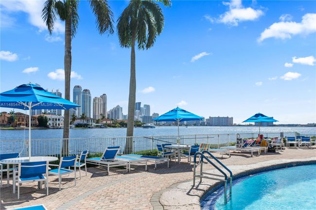 303 - 19101 Mystic Pointe Dr, Condo with 2 bedrooms, 2 bathrooms and null parking in Aventura FL | Image 49