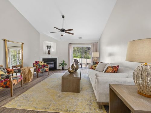 128 Dellwood Dr, Spartanburg, SC, 29301-5021 | Card Image