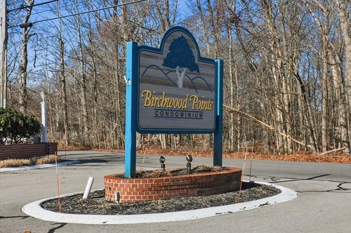 apt-101-7 Birchwood Pt, Amesbury, MA, 01913-4220 | Card Image