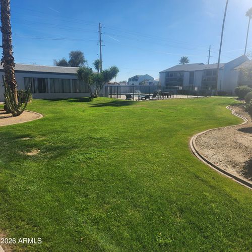 226-7550 N 12th St, Phoenix, AZ, 85020-4571 | Card Image