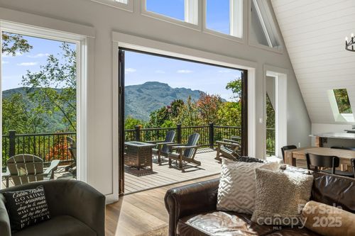 130 Wayside Ct, Seven Devils, NC, 28604-8575 | Card Image