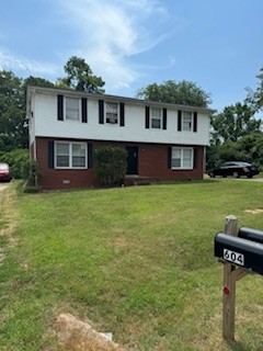 Mcpherson Ct, Nashville, TN 37221