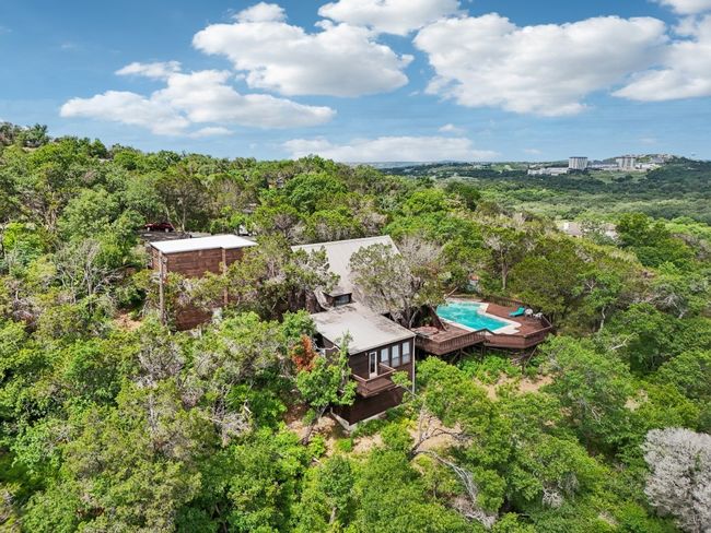 1002 Jousting Pl, House other with 3 bedrooms, 3 bathrooms and 4 parking in Austin TX | Image 39