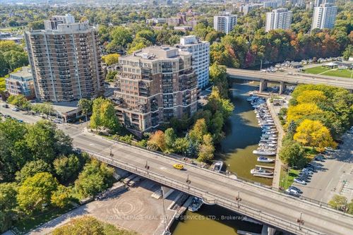 401-111 Forsythe St, Oakville, ON, L6K3J9 | Card Image