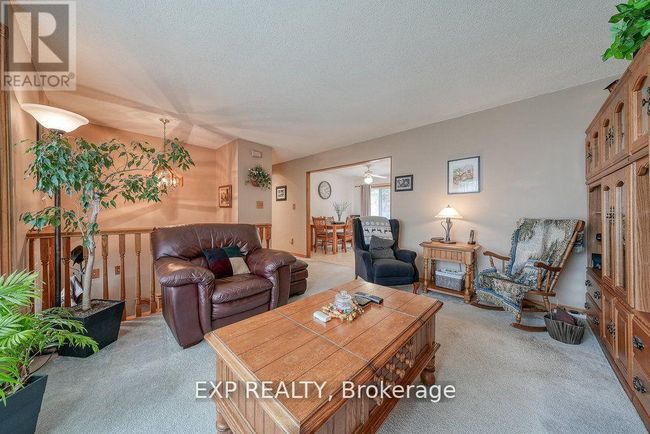 68 Thompson Pl, House other with 4 bedrooms, 2 bathrooms and 4 parking in Innerkip ON | Image 5