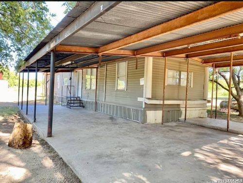 1-15065 Old Frio City Rd, Lytle, TX, 78052-9521 | Card Image