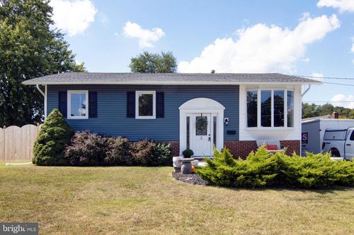 2 Edgehill Rd, GIBBSBORO, NJ, 08026-1410 | Card Image