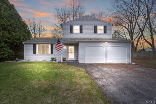 5327 Skylark Cir, Clay, NY, 13041-9127 | Card Image