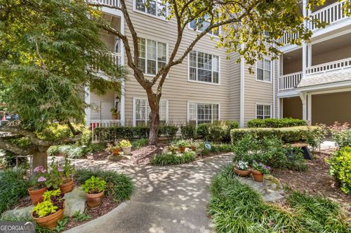 3204-1250 Parkwood Cir Se, Atlanta, GA, 30339-2165 | Card Image