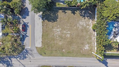 435 Ne 25th St, Wilton Manors, FL, 33305-1132 | Card Image