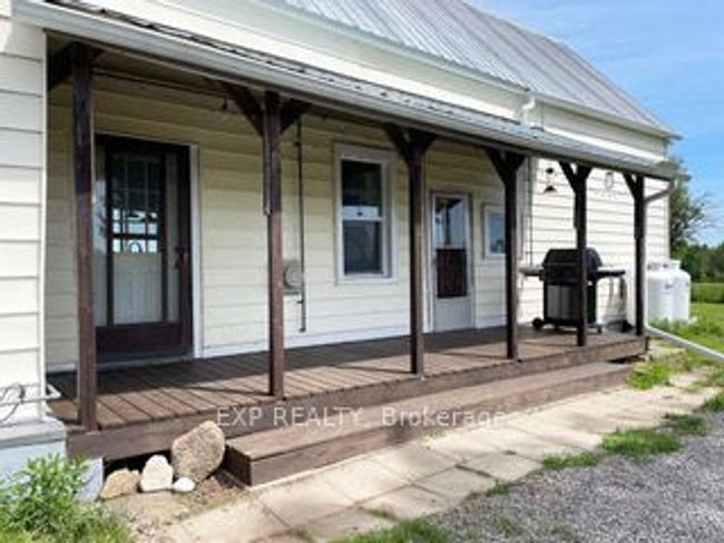 2382 Matawatchan Rd, House other with 5 bedrooms, 2 bathrooms and 4 parking in Griffith ON | Image 16