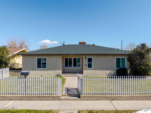 44632 Fern Ave, Lancaster, CA, 93534-3411 | Card Image