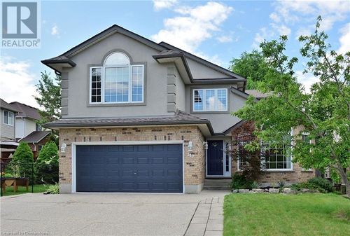 517 Buckingham Blvd, Waterloo, ON, N2T2T9 | Card Image