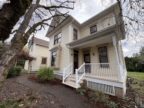 430 W Water St, Stayton, OR, 97383-2234 | Card Image