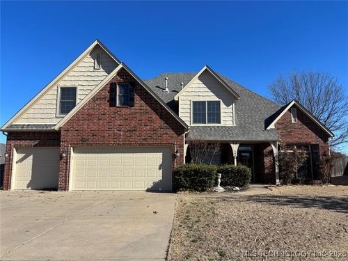 4000 Waco St, Broken Arrow, OK, 74011-1356 | Card Image