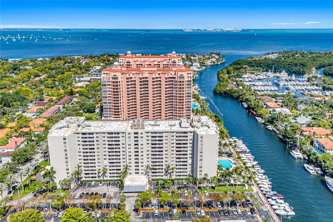 APT-624 - 90 Edgewater Dr, Condo with 2 bedrooms, 3 bathrooms and null parking in Coral Gables FL | Image 66