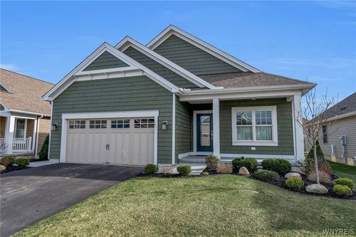 35 Raine Dr, Amherst, NY, 14221-5882 | Card Image