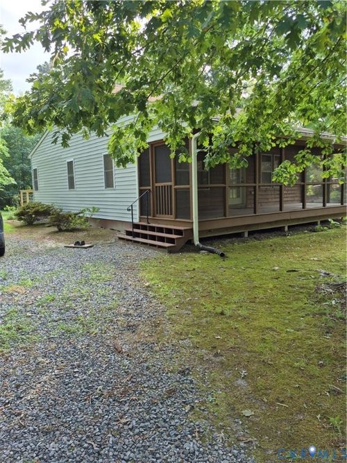 15731 Cooks Mill Rd, Lanexa, VA, 23089-5111 | Card Image