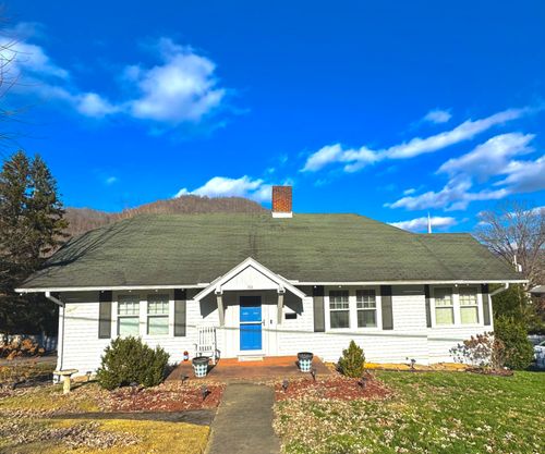 343 W Tennessee Ave, Pineville, KY, 40977-1731 | Card Image