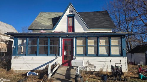 205 Ne Q St, Leon, IA, 50144-1717 | Card Image