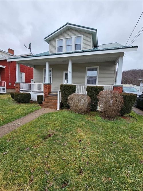 367 Bow St, Stockdale, PA, 15483-1008 | Card Image