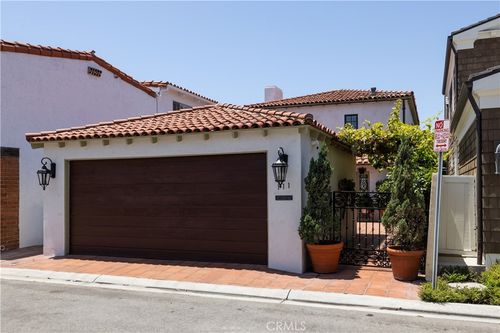 111 Via Ravenna, Newport Beach, CA, 92663-5507 | Card Image